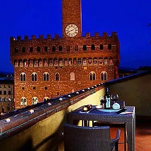 Relais Piazza Signoria Apartahotel